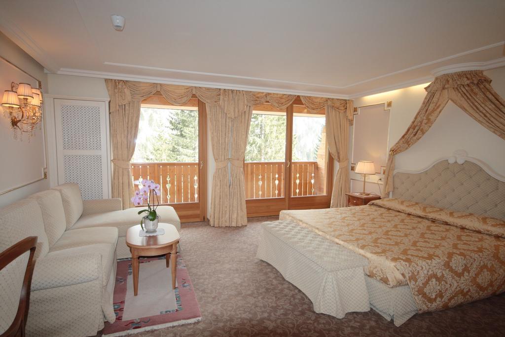 Hotel Lorenzetti Madonna Extérieur photo