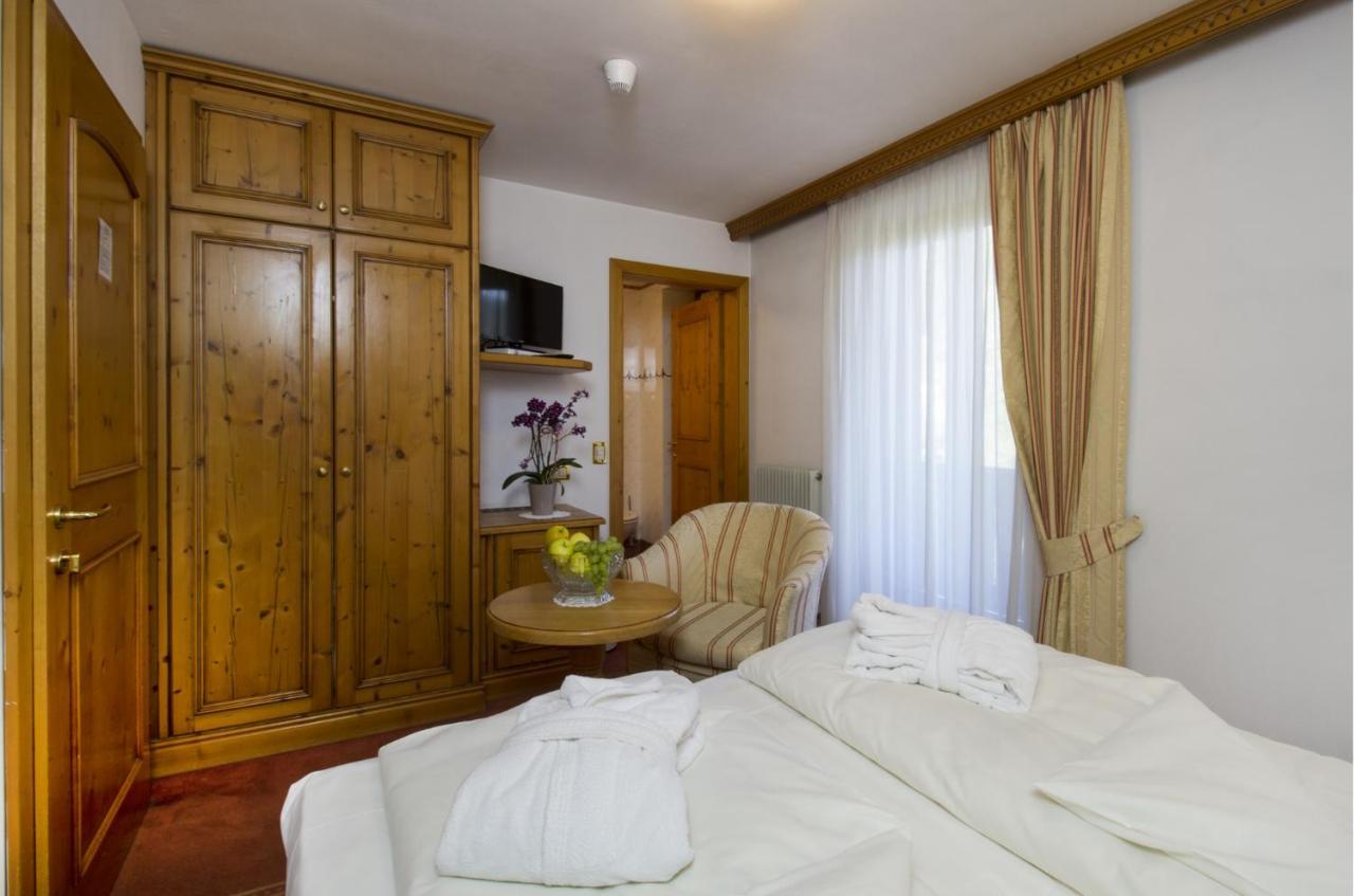 Hotel Lorenzetti Madonna Extérieur photo
