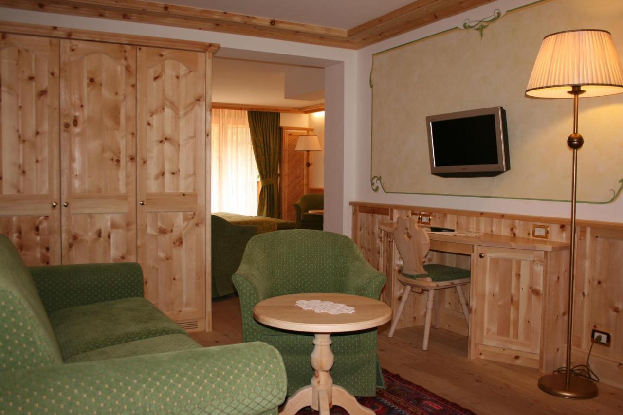 Hotel Lorenzetti Madonna Extérieur photo